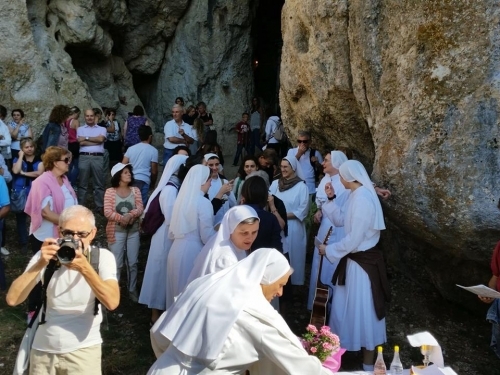 grotta 11910843 10207830248457584 1163909410 n